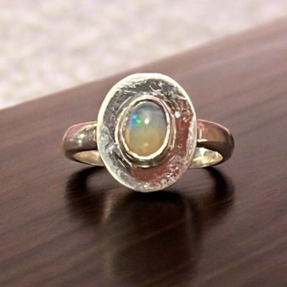 Artisan Made Genuine Ethiopian Opal Sterling Silver Ring Size 8 Brand New